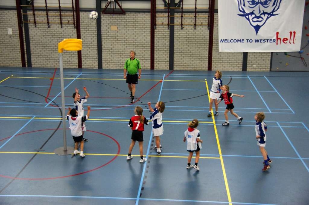 Korfbal E1  4 december-5.JPG